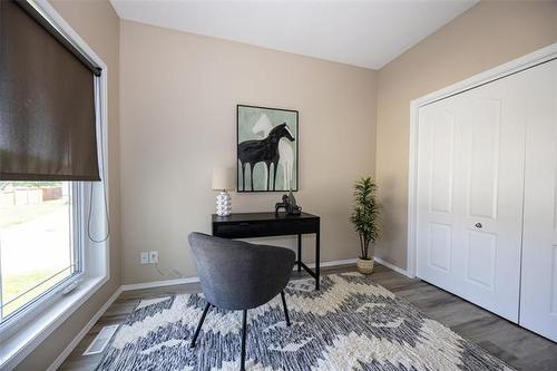 602 Kirkbridge Dr, Winnipeg, MB - Indoor Photo Showing Other Room