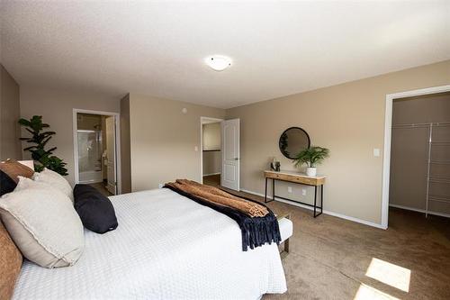 602 Kirkbridge Dr, Winnipeg, MB - Indoor Photo Showing Bedroom