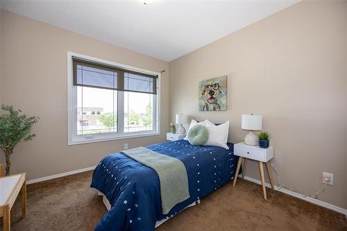 602 Kirkbridge Dr, Winnipeg, MB - Indoor Photo Showing Bedroom