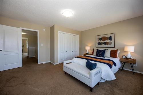 602 Kirkbridge Dr, Winnipeg, MB - Indoor Photo Showing Bedroom