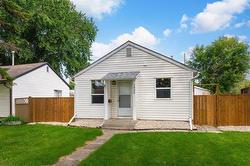 1035 Rosemount AVE  Winnipeg, MB R3T 0V4