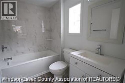 1228 Dougall - Adu, Windsor, ON - Indoor Photo Showing Bathroom