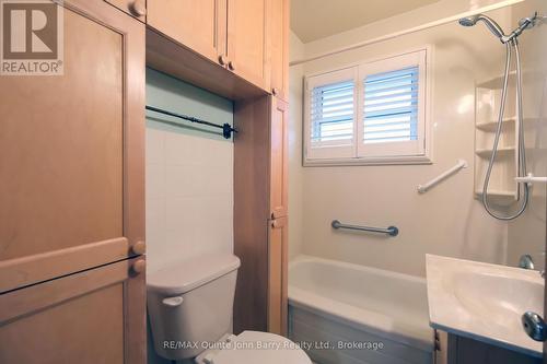 4 Piece Bathroom - 14 Gould Street, Quinte West (Trenton Ward), ON - Indoor Photo Showing Bathroom
