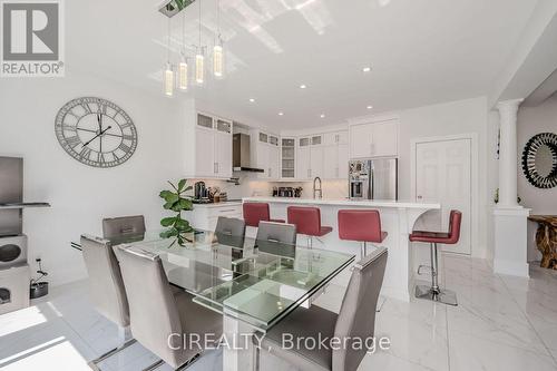 4712 Doug Wright Drive, Burlington, ON - Indoor Photo Showing Dining Room