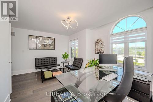 4712 Doug Wright Drive, Burlington, ON - Indoor
