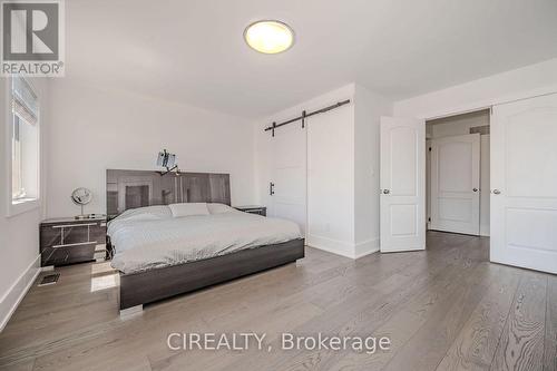 4712 Doug Wright Drive, Burlington, ON - Indoor Photo Showing Bedroom