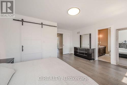 4712 Doug Wright Drive, Burlington, ON - Indoor Photo Showing Bedroom