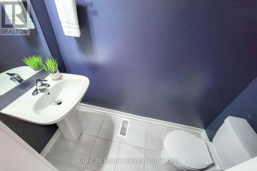 3 Trailside Drive, Haldimand, ON - Indoor Photo Showing Bathroom