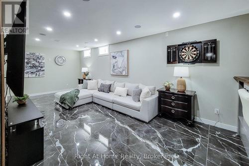 3 Trailside Drive, Haldimand, ON - Indoor Photo Showing Living Room