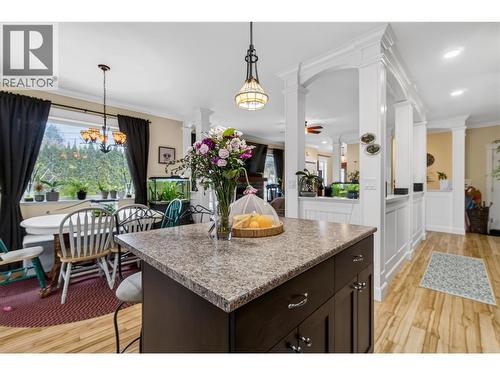 2991 7 Avenue Ne, Salmon Arm, BC - Indoor