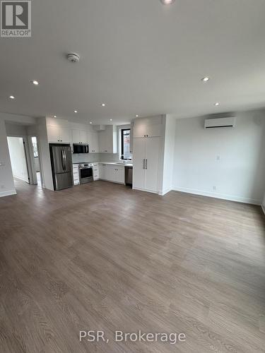 UPPER - 99 YPRES ROAD , Toronto, Ontario M6M 3X2 4