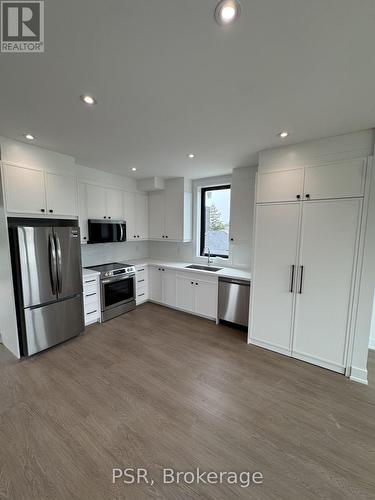 UPPER - 99 YPRES ROAD , Toronto, Ontario M6M 3X2 5