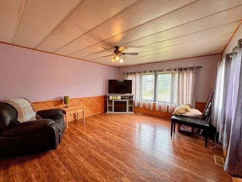 24 Jackson Crescent, Marathon, ON 