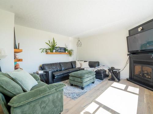 46 Coastal View Lane, Canoe Cove, PE - Indoor Photo Showing Living Room With Fireplace