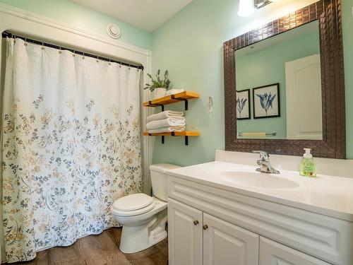 46 Coastal View Lane, Canoe Cove, PE - Indoor Photo Showing Bathroom