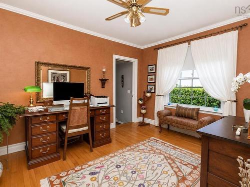 74 Church Street, Florence, NS - Indoor Photo Showing Office