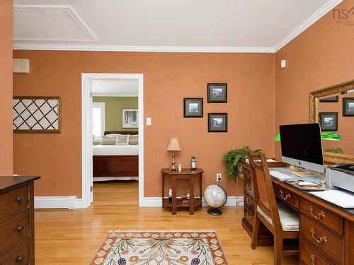 74 Church Street, Florence, NS - Indoor Photo Showing Office