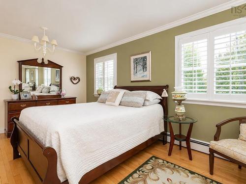 74 Church Street, Florence, NS - Indoor Photo Showing Bedroom