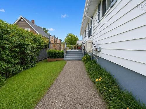 74 Church Street, Florence, NS - Outdoor
