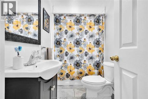 1451 Henry Ford Centre Drive, Windsor, ON - Indoor Photo Showing Bathroom