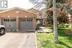 2 HOOK COURT Barrie, ON L4N 7H7