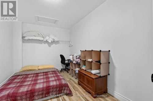 664 King Street, Port Colborne, ON - Indoor Photo Showing Bedroom