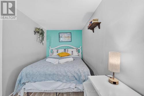664 King Street, Port Colborne, ON - Indoor Photo Showing Bedroom