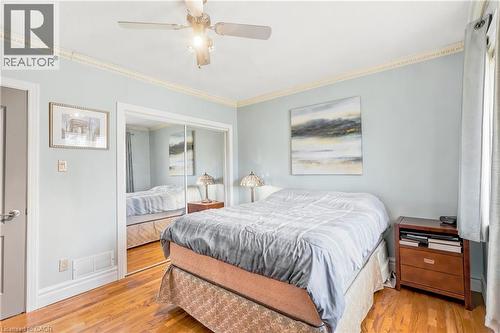 937 Park Avenue W, Burlington, ON - Indoor Photo Showing Bedroom