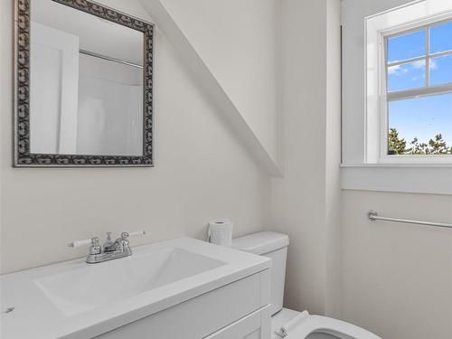882 Point Prim Road, Point Prim, PE - Indoor Photo Showing Bathroom