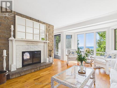 5 Spark Lane, Kincardine, ON - Indoor Photo Showing Living Room With Fireplace