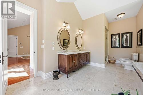 46 Lake Woods Drive, Whitchurch-Stouffville, ON - Indoor