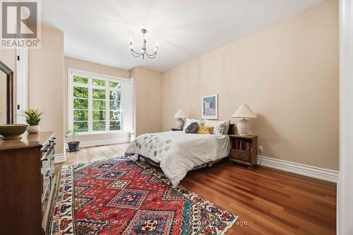46 Lake Woods Drive, Whitchurch-Stouffville, ON - Indoor Photo Showing Bedroom