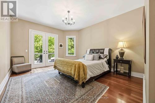 46 Lake Woods Drive, Whitchurch-Stouffville, ON - Indoor Photo Showing Bedroom