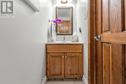 Main Flr Powder Room - 36 Nimrod Crescent, Brampton, ON - Indoor Photo Showing Bathroom