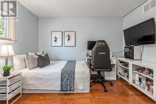 36 Nimrod Crescent, Brampton, ON - Indoor Photo Showing Bedroom