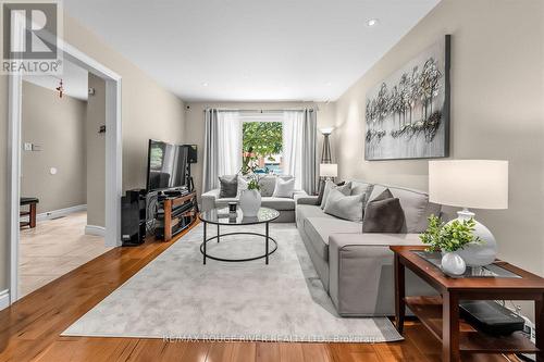 36 Nimrod Crescent, Brampton, ON - Indoor Photo Showing Living Room