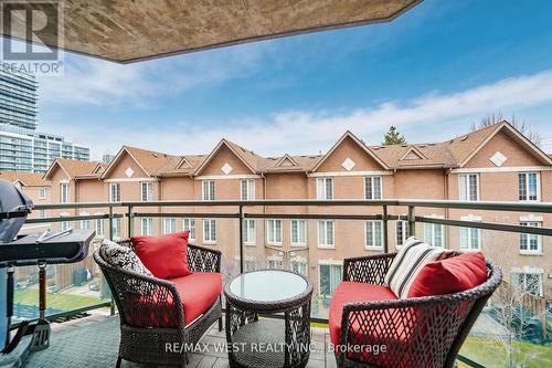 309 - 190 Manitoba Street, Toronto, ON - Outdoor