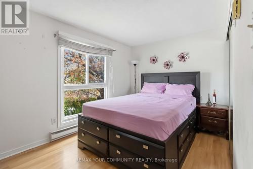 11 Grantbrook Court, Brampton, ON - Indoor Photo Showing Bedroom