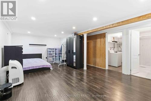 11 Grantbrook Court, Brampton, ON - Indoor Photo Showing Bedroom
