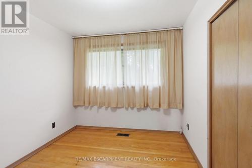44 Mcdonald Court, Hamilton, ON - Indoor Photo Showing Other Room