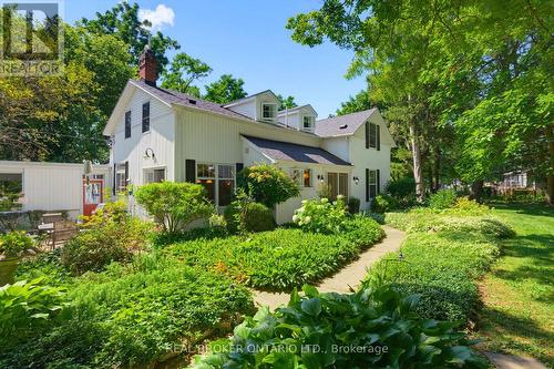 24 Pleasant Ridge Road, Brantford, ON - Outdoor
