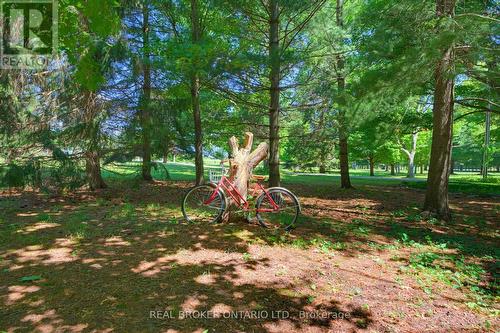 24 Pleasant Ridge Road, Brantford, ON - Outdoor