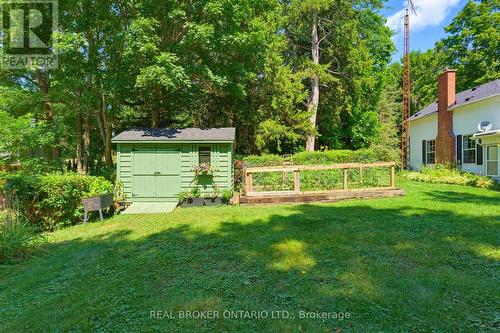 24 Pleasant Ridge Road, Brantford, ON - Outdoor