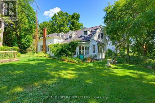 24 Pleasant Ridge Road, Brantford, ON - Outdoor