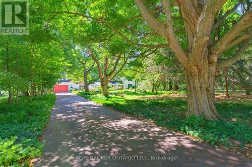24 Pleasant Ridge Road, Brantford, ON - Outdoor