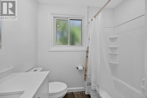 2 - 199 York Road, Hamilton, ON - Indoor Photo Showing Bathroom