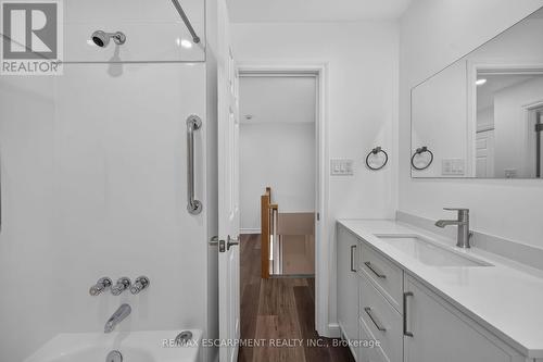 2 - 199 York Road, Hamilton, ON - Indoor Photo Showing Bathroom