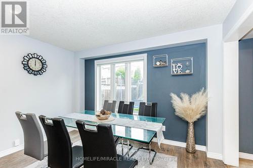 39 Washburn Drive, Guelph, ON - Indoor Photo Showing Dining Room