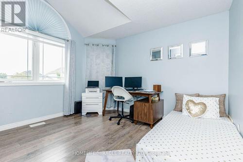 39 Washburn Drive, Guelph, ON - Indoor Photo Showing Bedroom