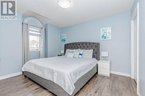 39 Washburn Drive, Guelph, ON - Indoor Photo Showing Bedroom